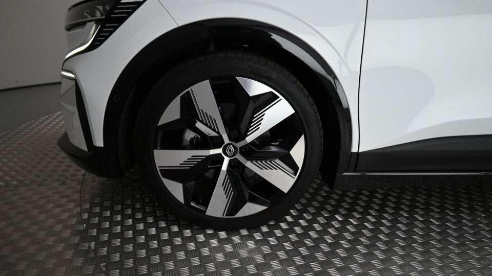 Renault Megane E-Tech 60 Techno 5d