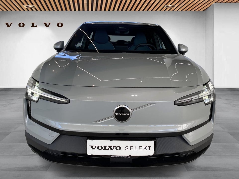 Volvo EX30 Extended Range Core 5d