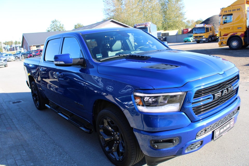 Dodge RAM 1500 5,7 Sport Crew Cab aut. 4d