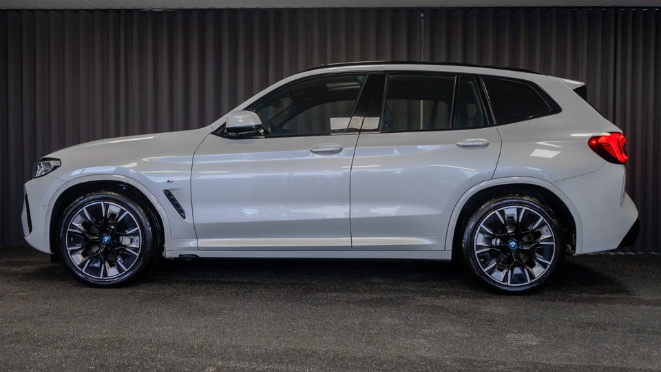 BMW iX3 Charged Plus M-Sport 5d