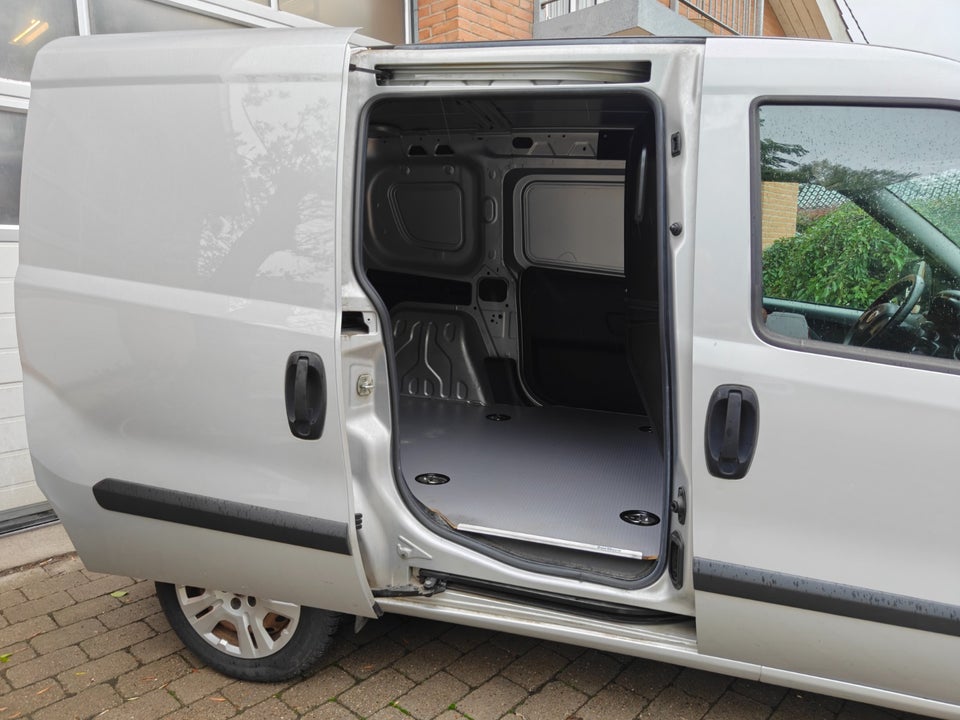 Fiat Doblò Cargo 1,3 MJT 90 Professional L1