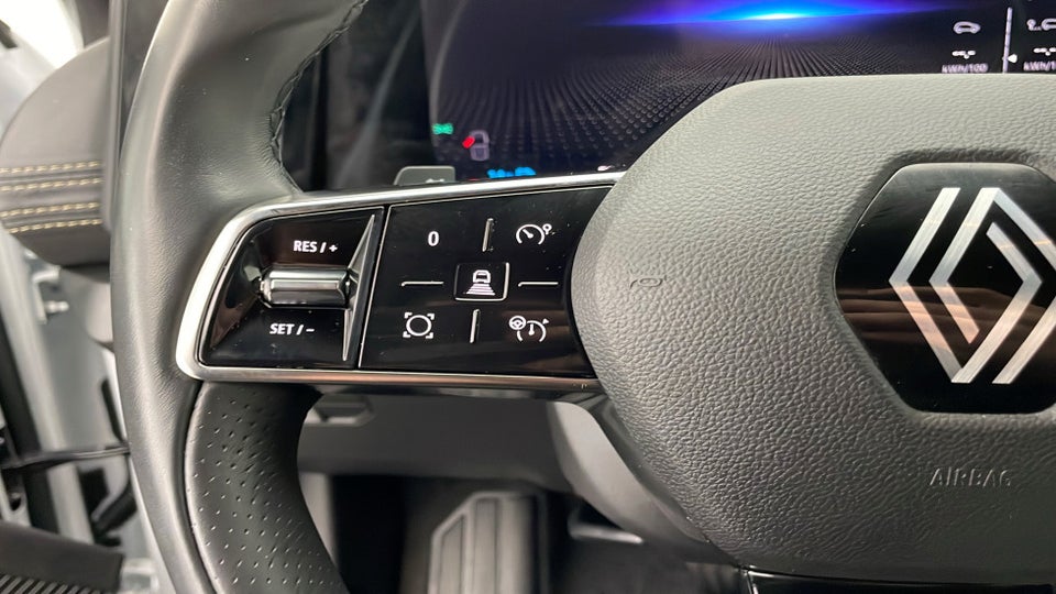 Renault Megane E-Tech 60 Iconic 5d