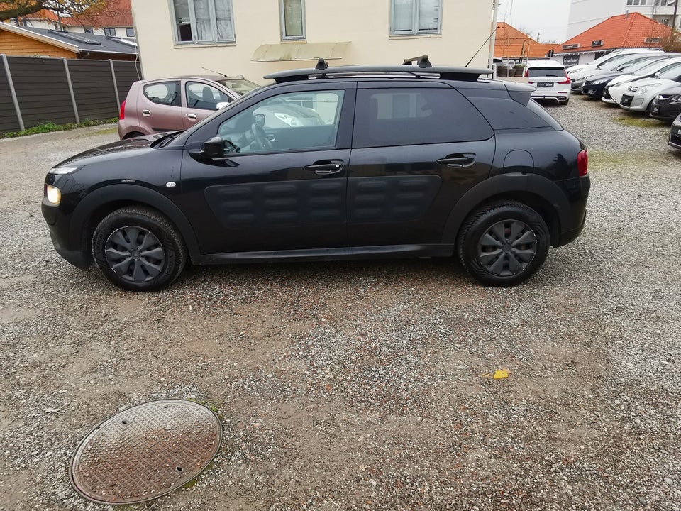 Citroën C4 Cactus 1,6 BlueHDi 100 Challenge 5d