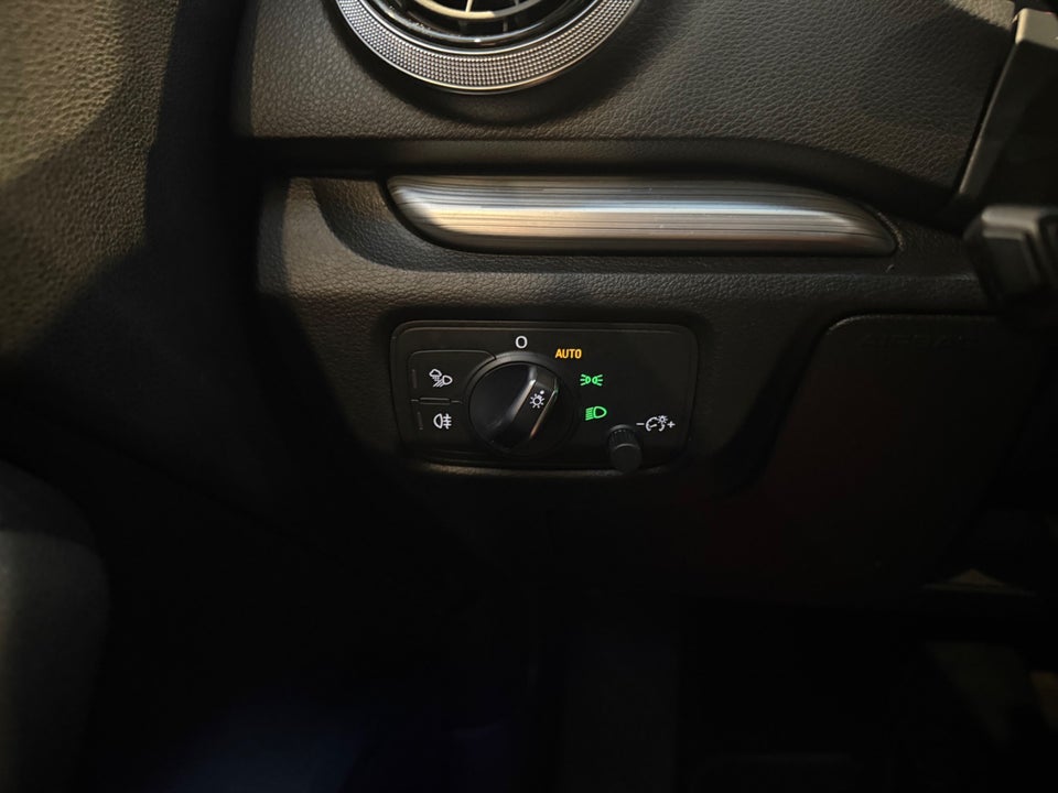 Audi A3 35 TFSi Sport Sportback S-tr. 5d