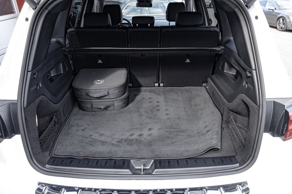 Mercedes EQB300 Progressive 4Matic 5d