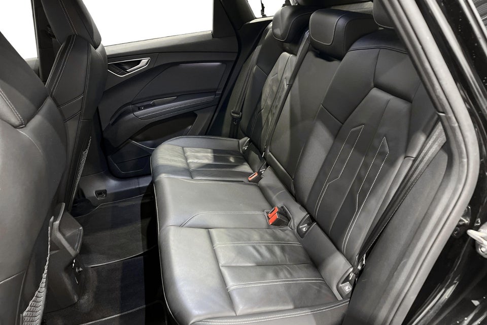 Audi Q4 e-tron 40  5d