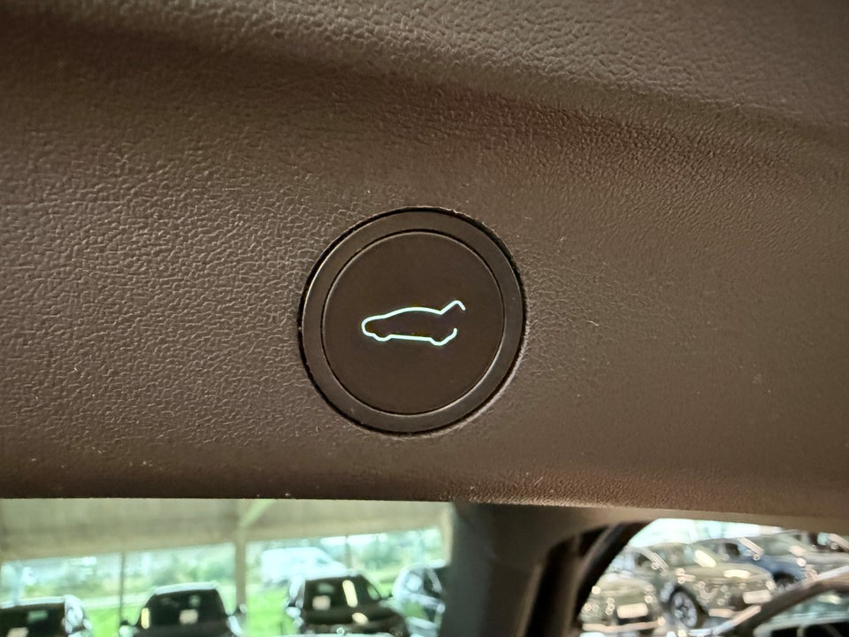 Tesla Model Y Long Range AWD 5d