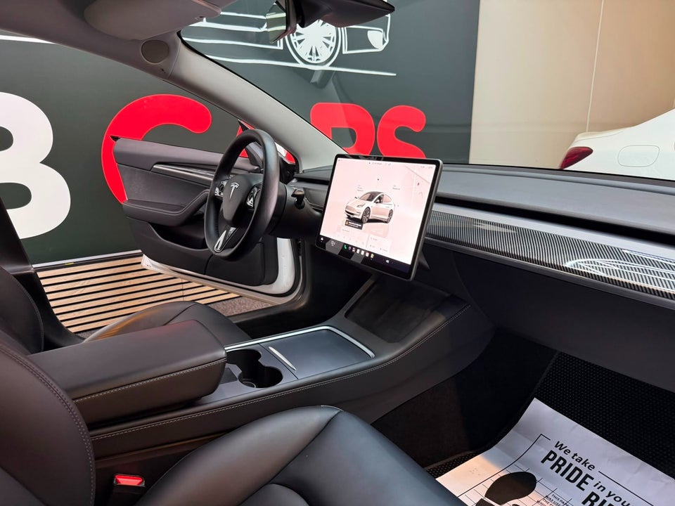 Tesla Model 3 RWD 4d