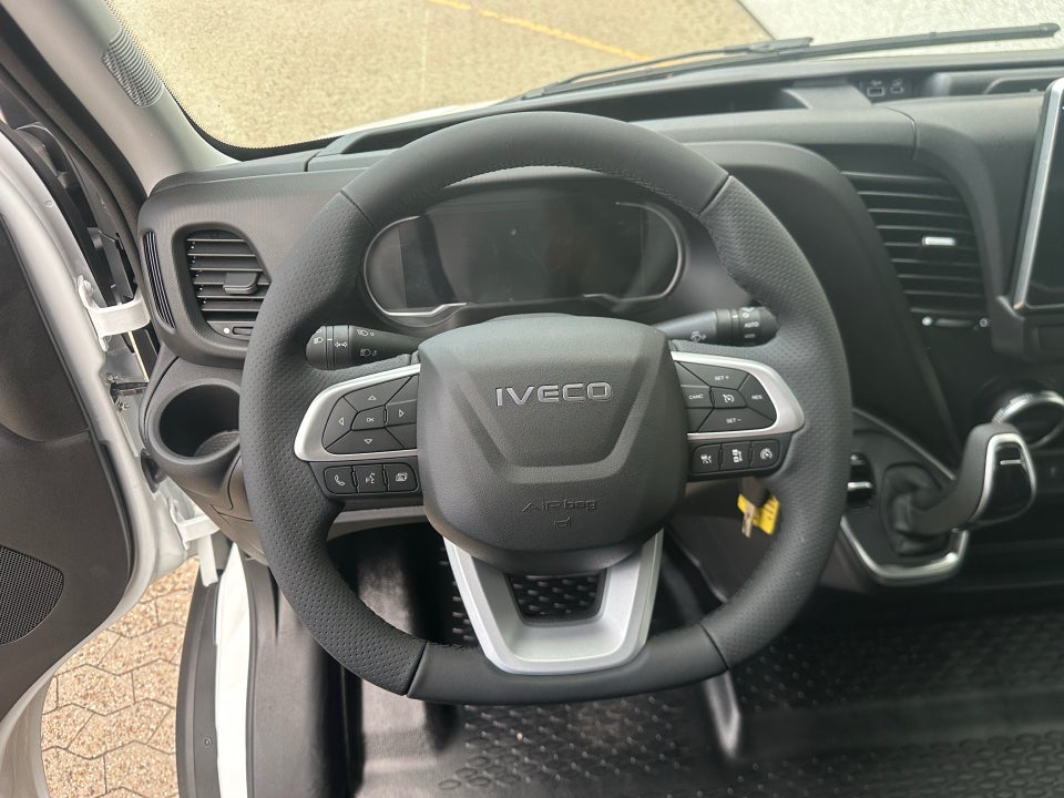 Iveco Daily 3,0 35C18 12m³ Van AG8