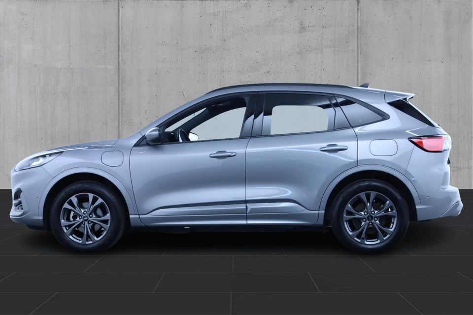 Ford Kuga 2,5 PHEV ST-Line CVT 5d