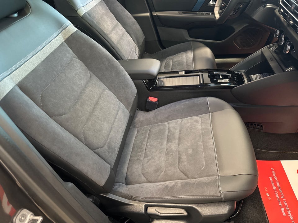 Citroën ë-C4 X 50 Shine 4d