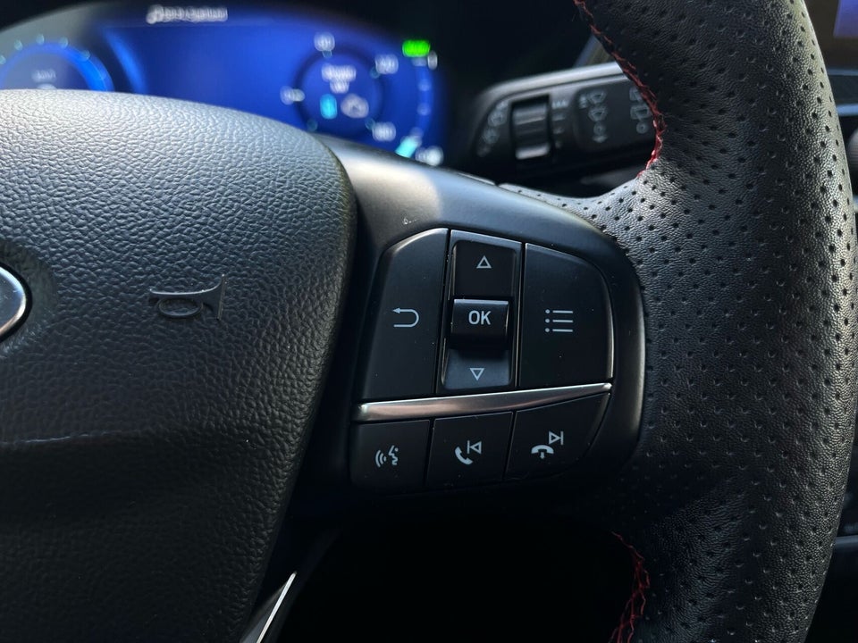 Ford Kuga 2,5 PHEV ST-Line X CVT 5d