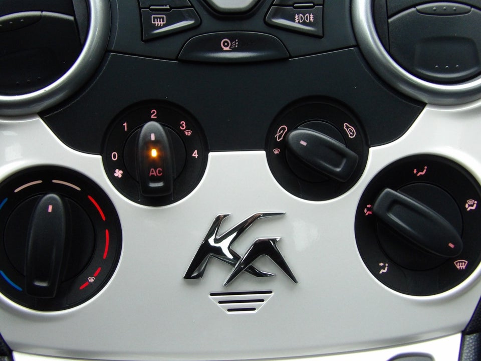 Ford Ka 1,2 Titanium 3d