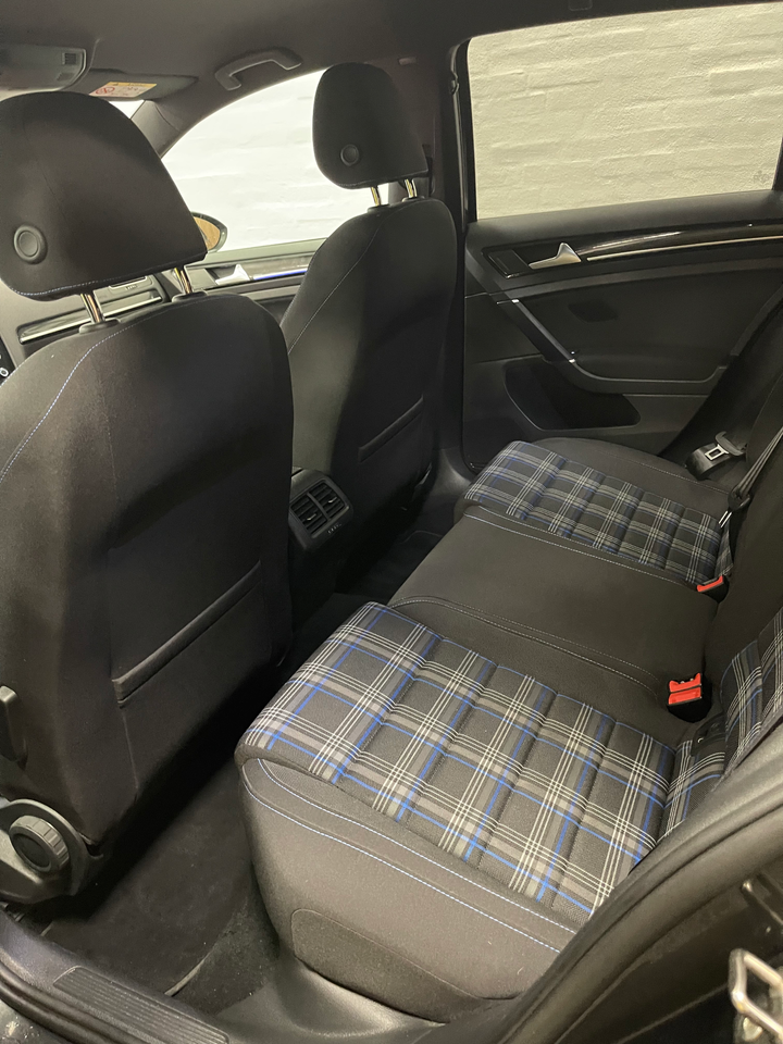 VW Golf VII 1,4 GTE DSG 5d