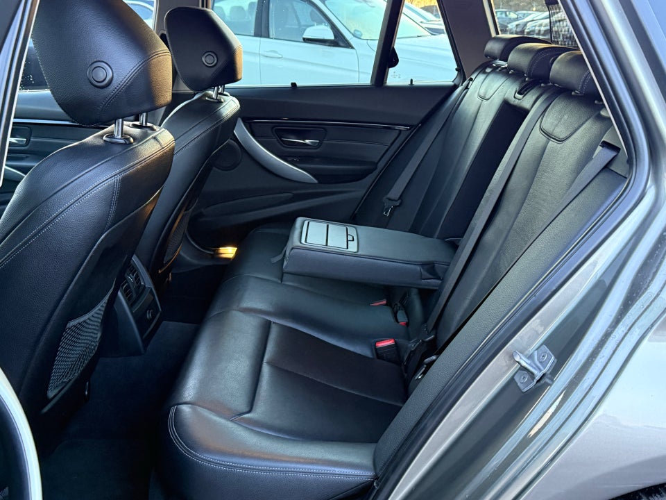 BMW 318d 2,0 Touring aut. 5d
