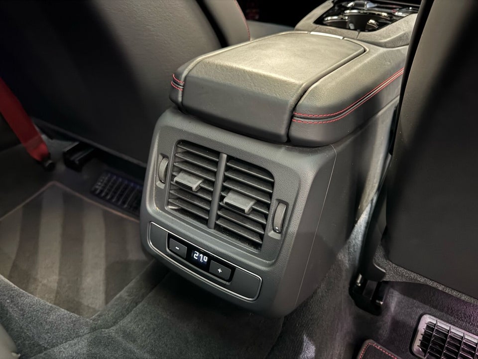 Audi RS e-tron GT quattro 4d