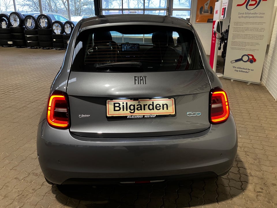 Fiat 500e 42 Icon 3d