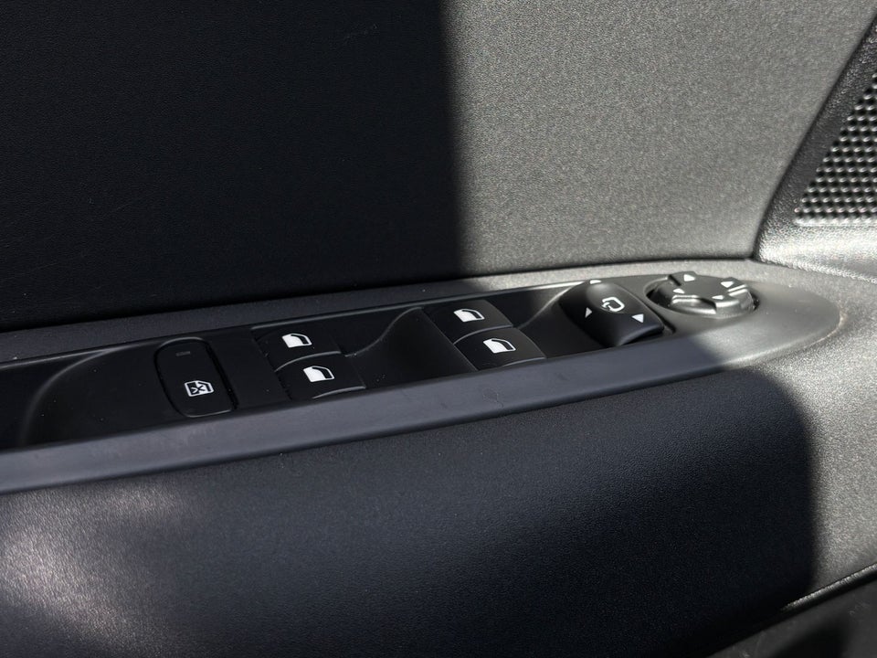 Citroën C4 1,2 PureTech 130 Feel 5d