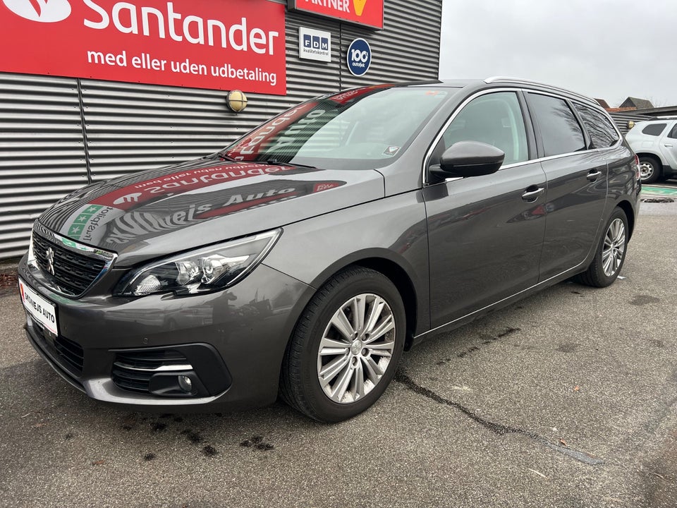 Peugeot 308 1,5 BlueHDi 130 Selection Sky SW 5d