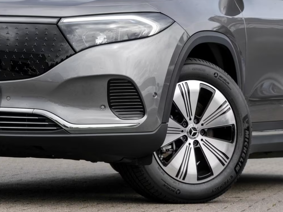 Mercedes EQA250+ Progressive Advance 5d