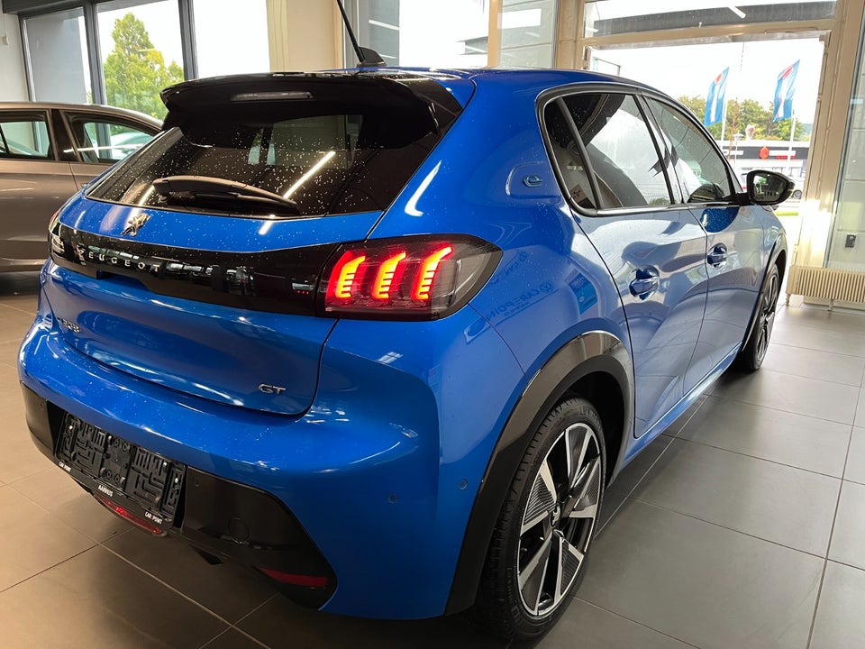 Peugeot e-208 50 GT 5d
