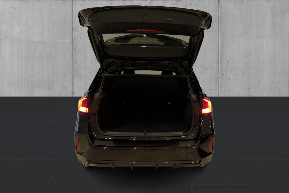 BMW iX1 eDrive20 M-Sport 5d