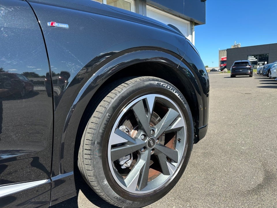 Audi Q4 e-tron 40 S-line Sportback 5d