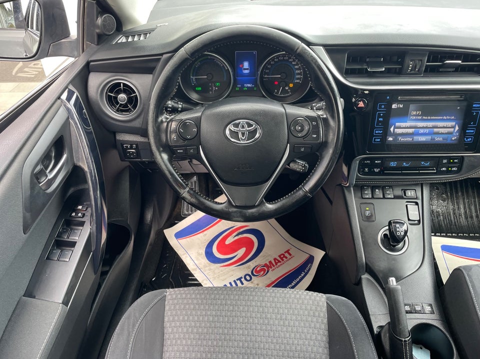 Toyota Auris 1,8 Hybrid H2 Style Touring Sports CVT 5d