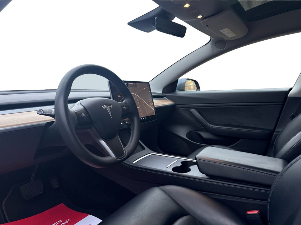 Tesla Model 3 Long Range AWD 4d