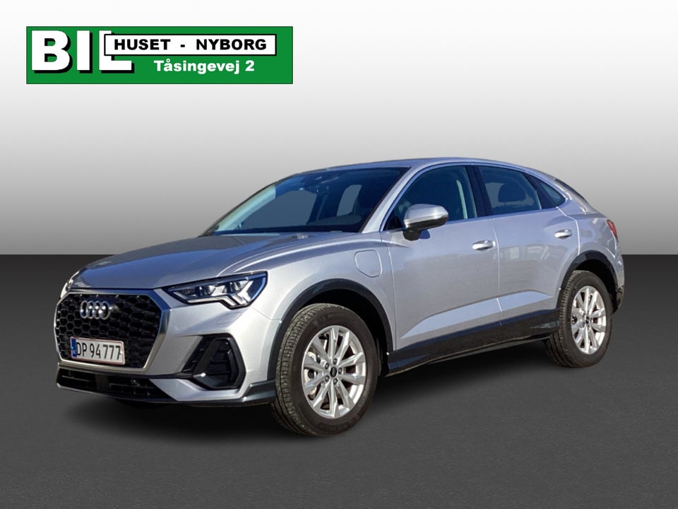 Audi Q3 45 TFSi e Attitude+ Sportback S-tr. 5d