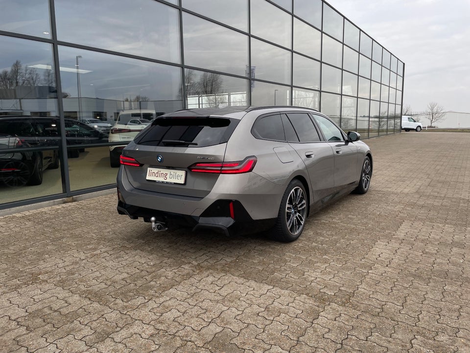 BMW i5 eDrive40 Touring M-Sport Pro 5d