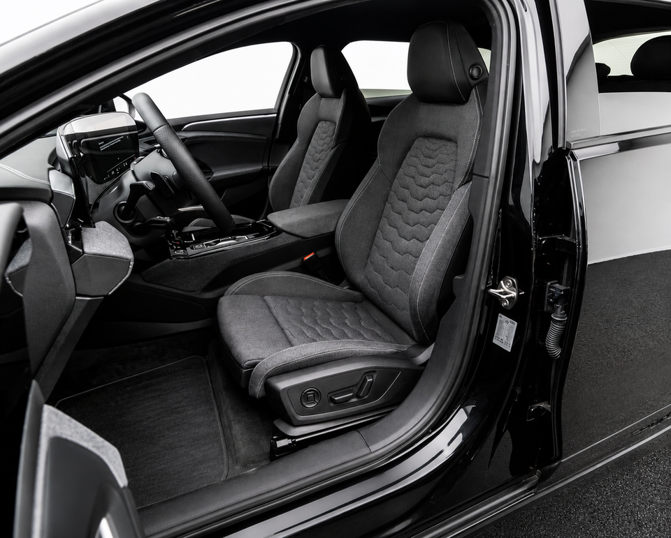 Audi A6 e-tron S-line performance Avant 5d