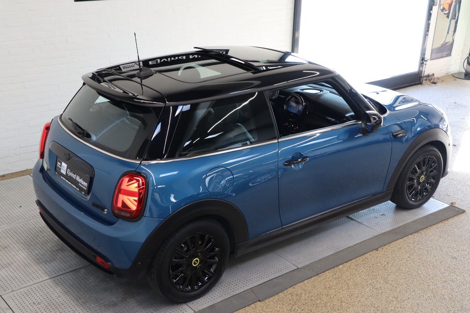 MINI Cooper SE Camden Edition 3d