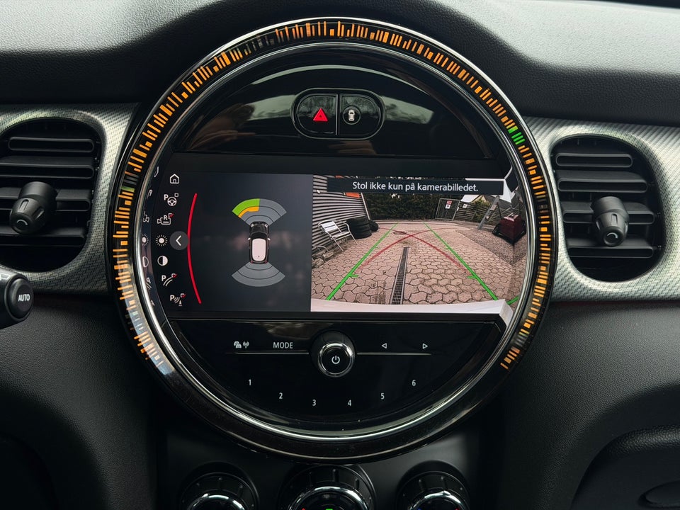 MINI Cooper SE Maximise 3d