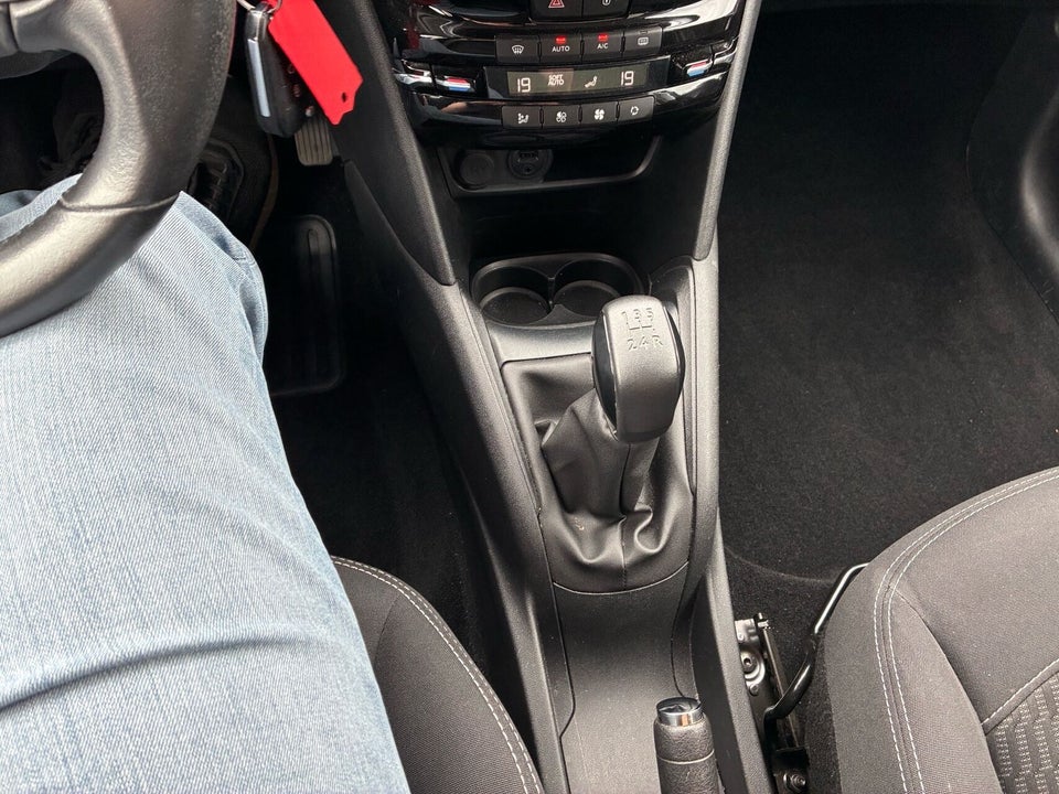 Peugeot 208 1,6 BlueHDi 100 Envy 5d