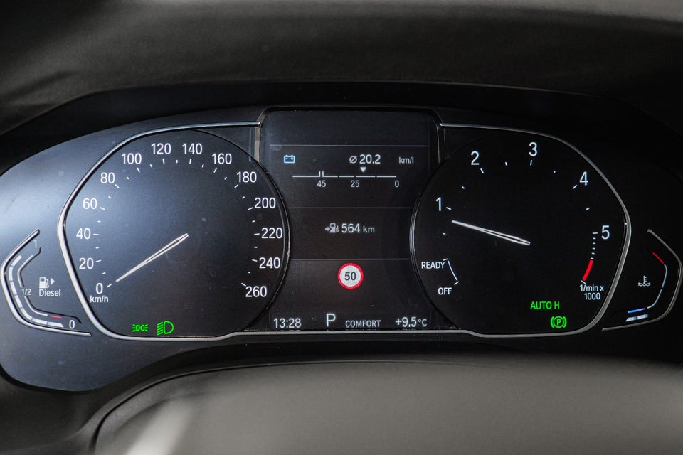 BMW 320d 2,0 Connected aut. 4d