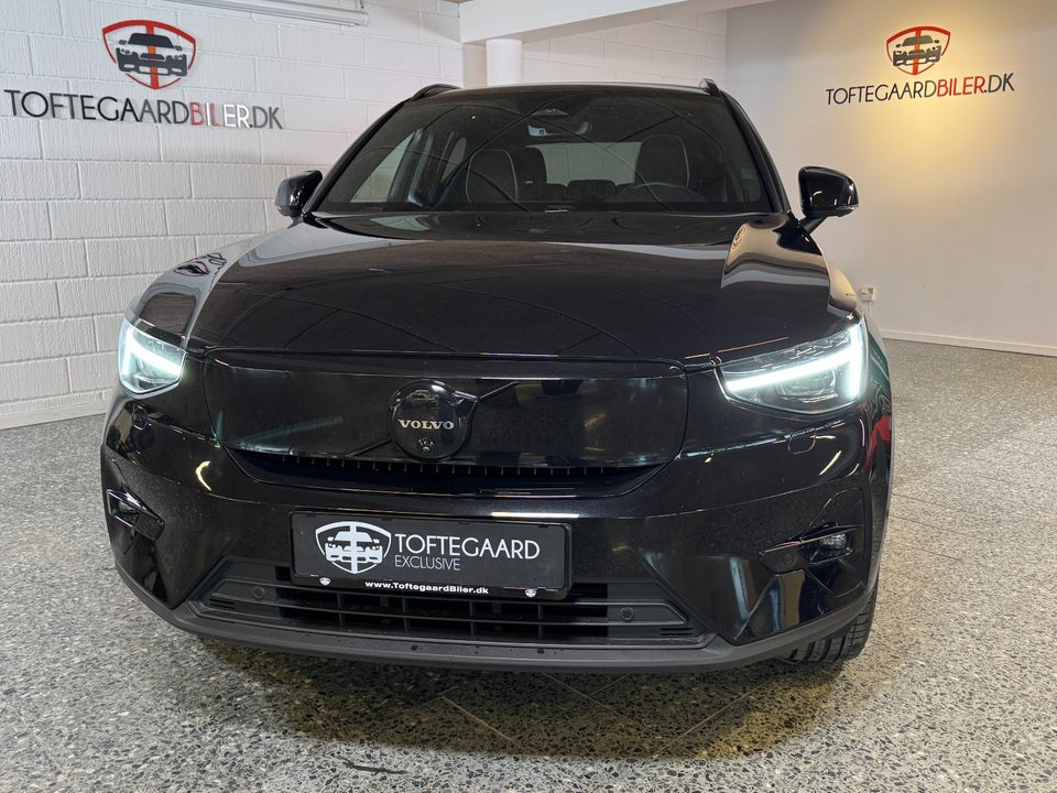 Volvo EX40 Twin Performance Ultra Black Edition 5d
