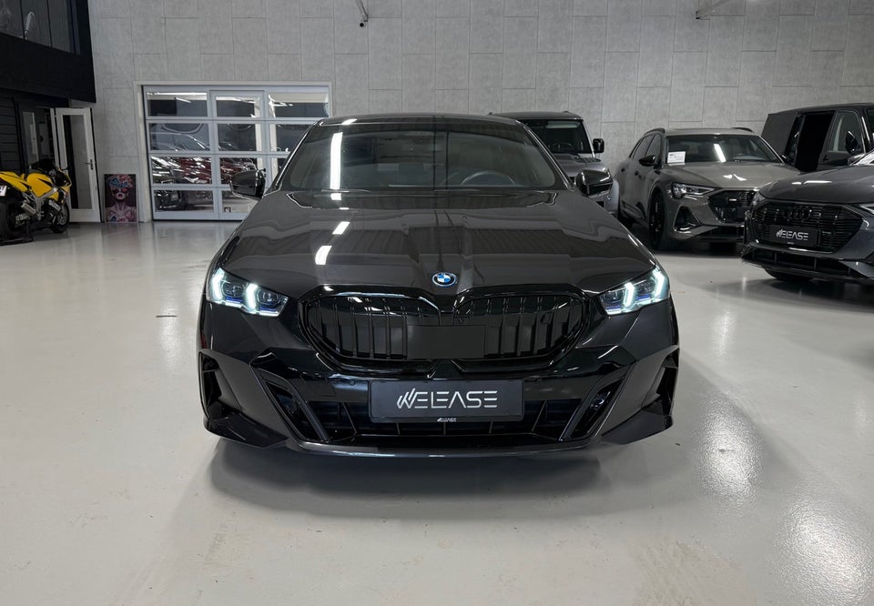 BMW i5 eDrive40 Fully Charged M-Sport 4d