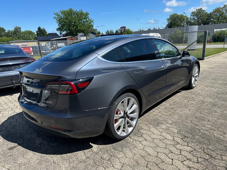 Tesla Model 3 Performance AWD 4d