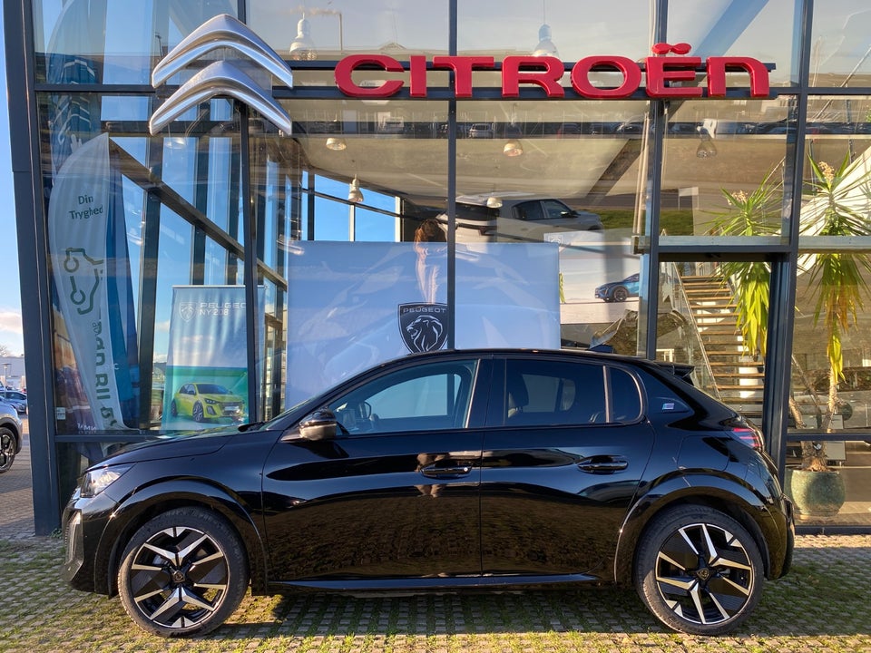 Peugeot e-208 54 GT 5d