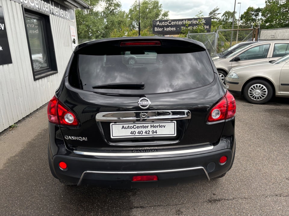 Nissan Qashqai 1,6 Tekna 5d