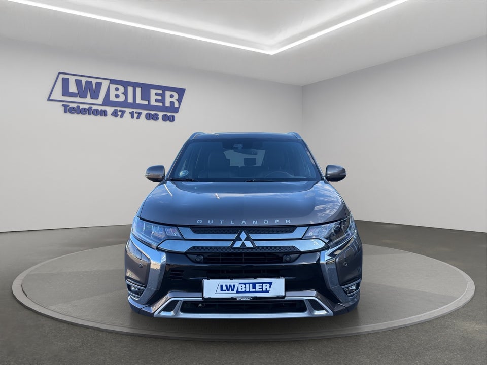 Mitsubishi Outlander 2,4 PHEV Instyle CVT 4WD 5d