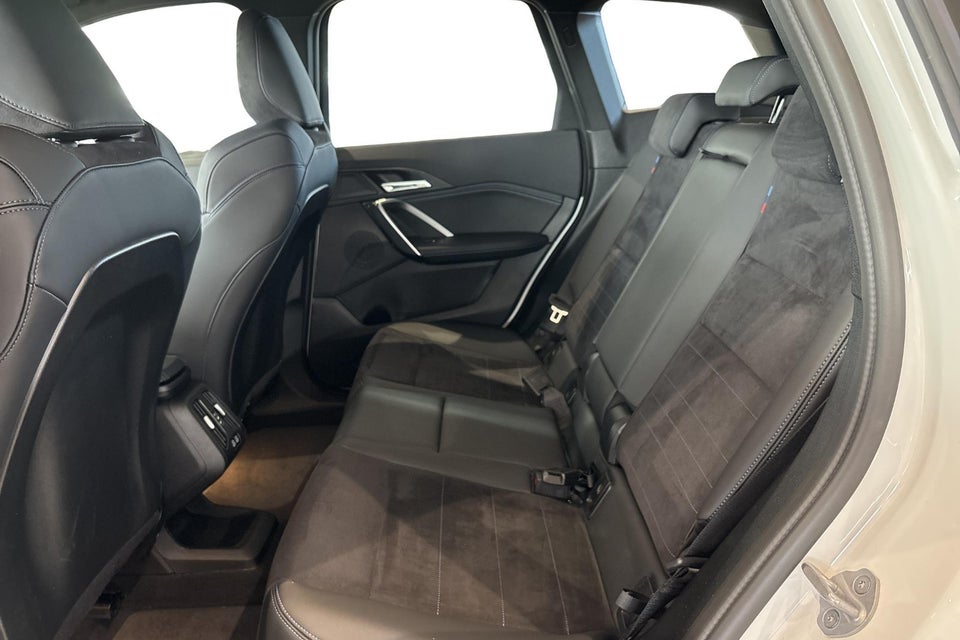 BMW iX1 eDrive20 M-Sport 5d