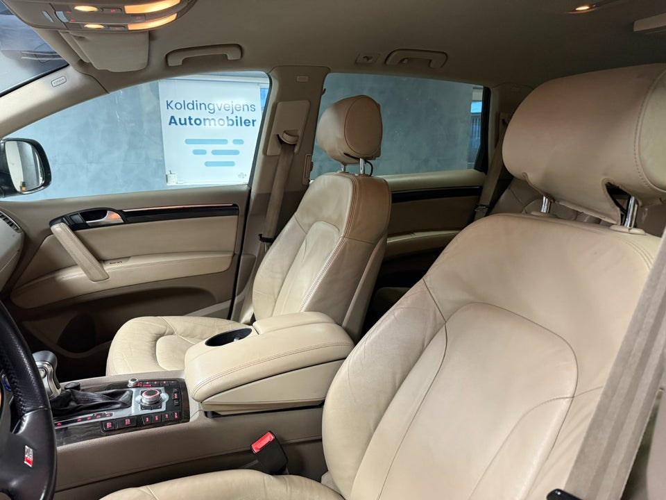 Audi Q7 3,0 TDi quattro Tiptr. 7prs 5d