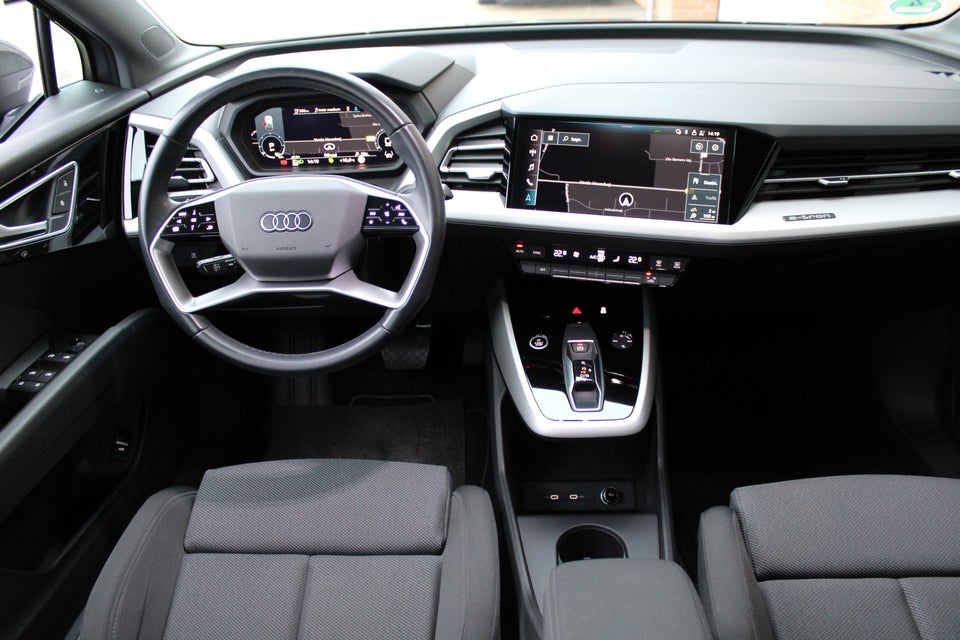Audi Q4 e-tron 45 S-line quattro 5d