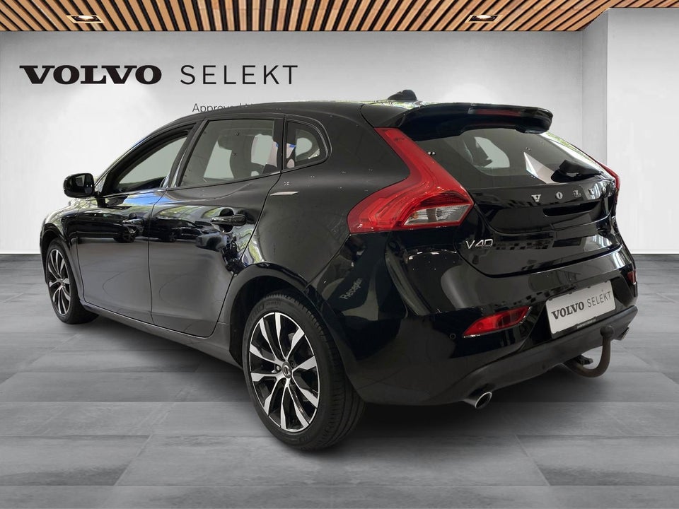 Volvo V40 1,5 T3 152 Dynamic Edition aut. 5d