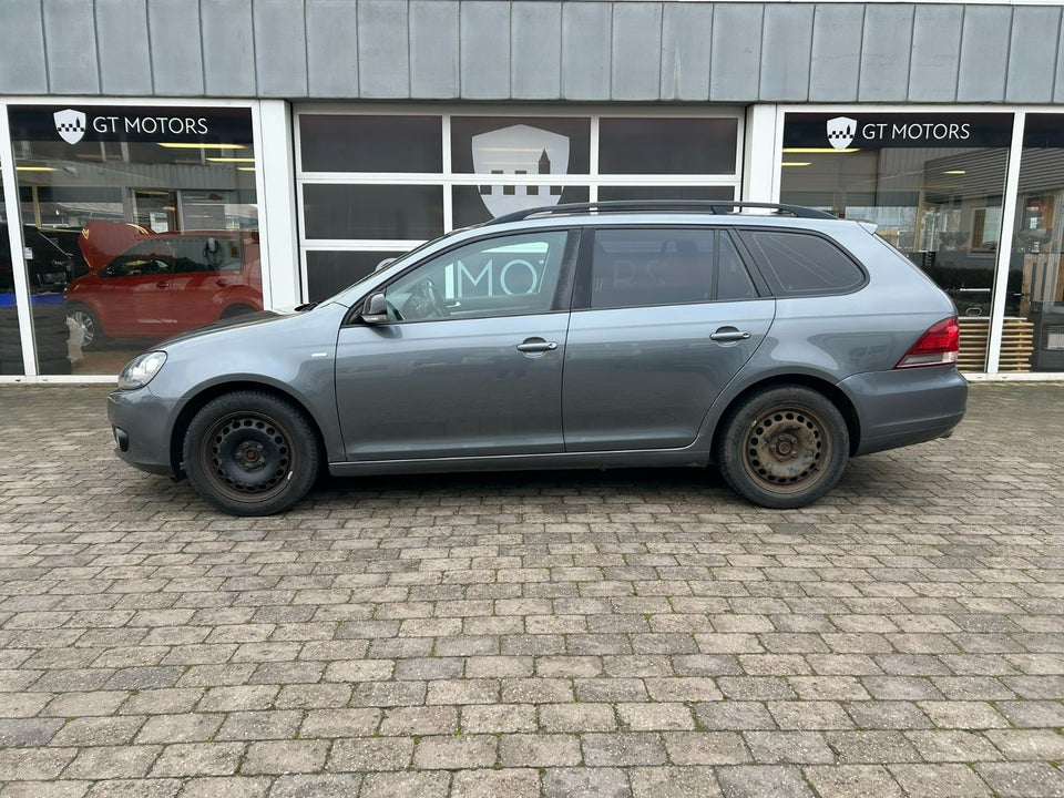 VW Golf VI 1,6 TDi 105 Match Variant DSG BMT 5d