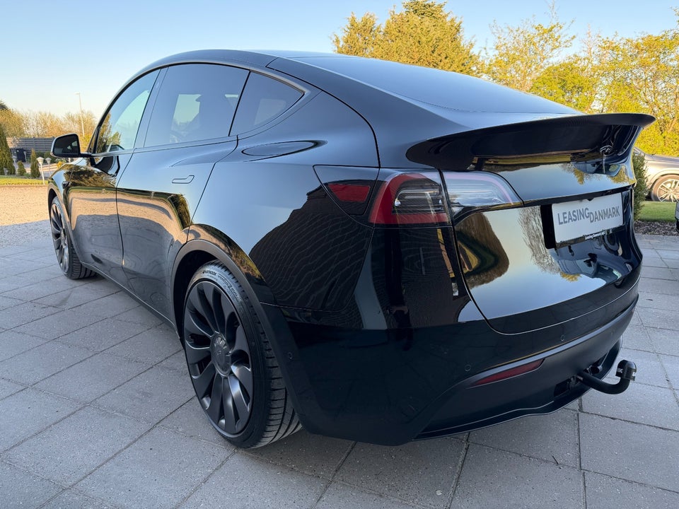 Tesla Model Y Performance AWD 5d