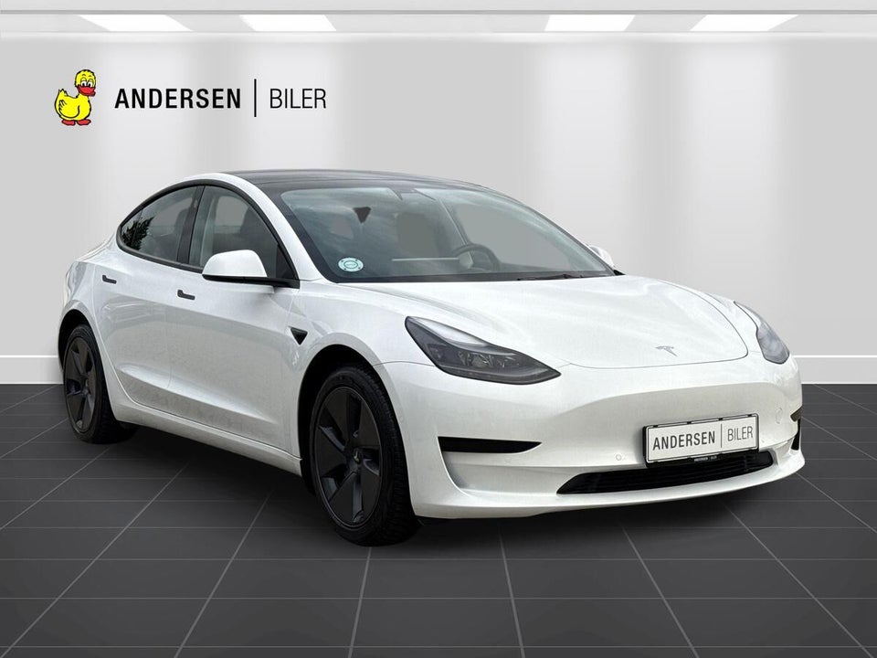 Tesla Model 3 Standard Range+ RWD 4d