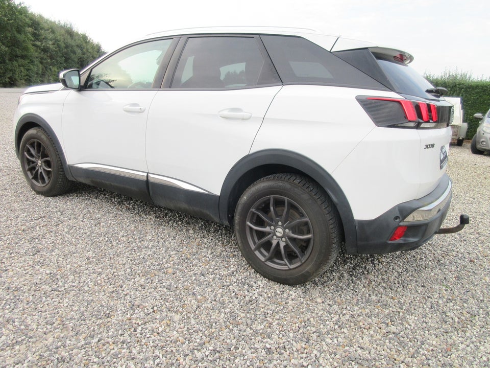 Peugeot 3008 1,5 BlueHDi 130 Allure Pack 5d